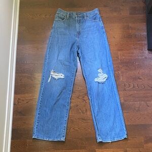 Levi’s High Waisted Straight Leg Jeans Size 26 Distressed Knees Medium Blue